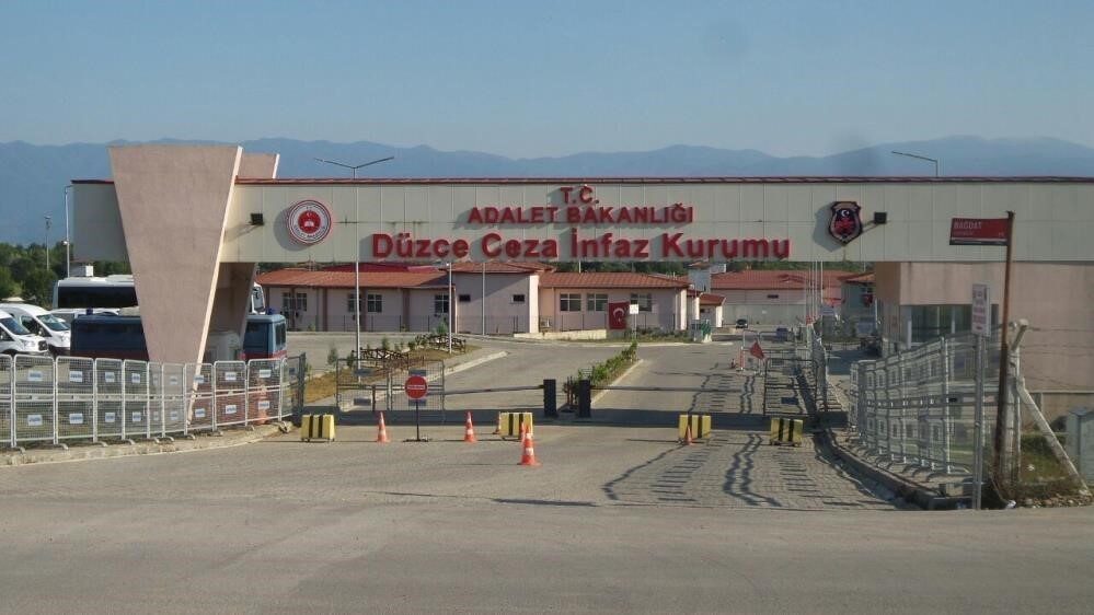 DÜZCE(İHA) – Düzce’de Jandarma ve Polis ekiplerince yapılan çalışmalarda, çeşitli
