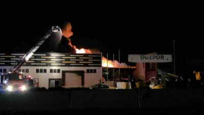 Düzce’de strafor üretimi yapan fabrikada yangın çıktı. Bölgede etkili olan