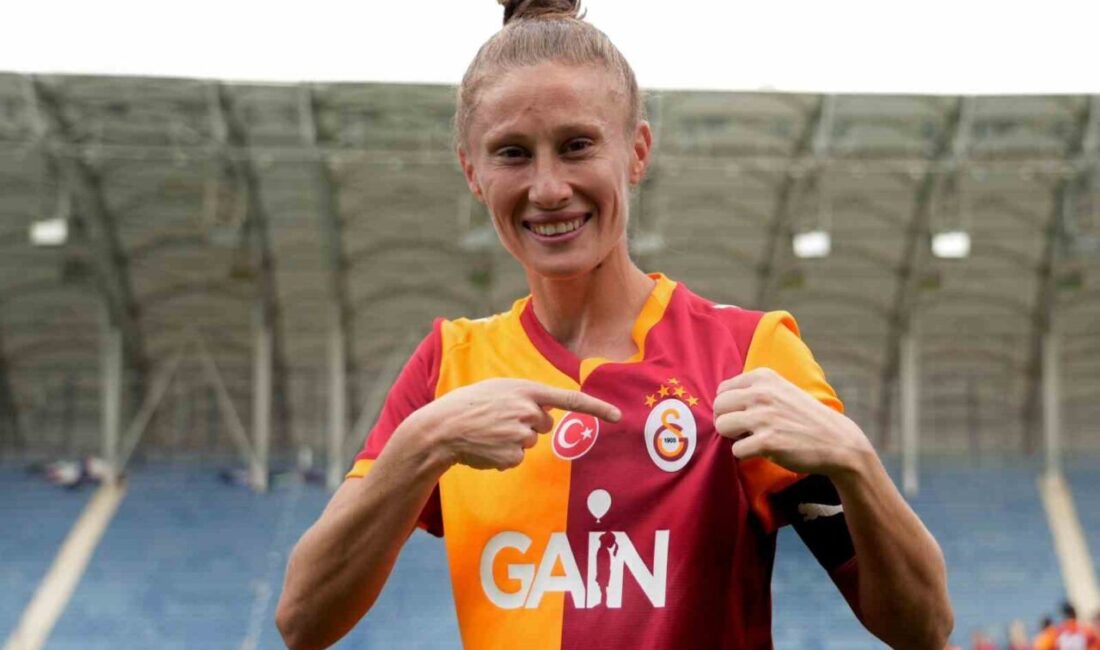 Galatasaray Kadın Futbol Takımı’nın kaptanı Ebru Topçu, GSPlus’a özel açıklamalarda