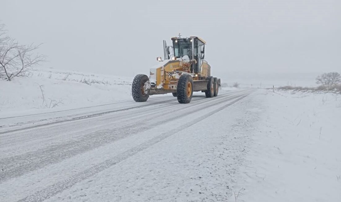 Edirne kent merkezinde kar yağışı etkisini azaltırken, yüksek kesimlerde ve