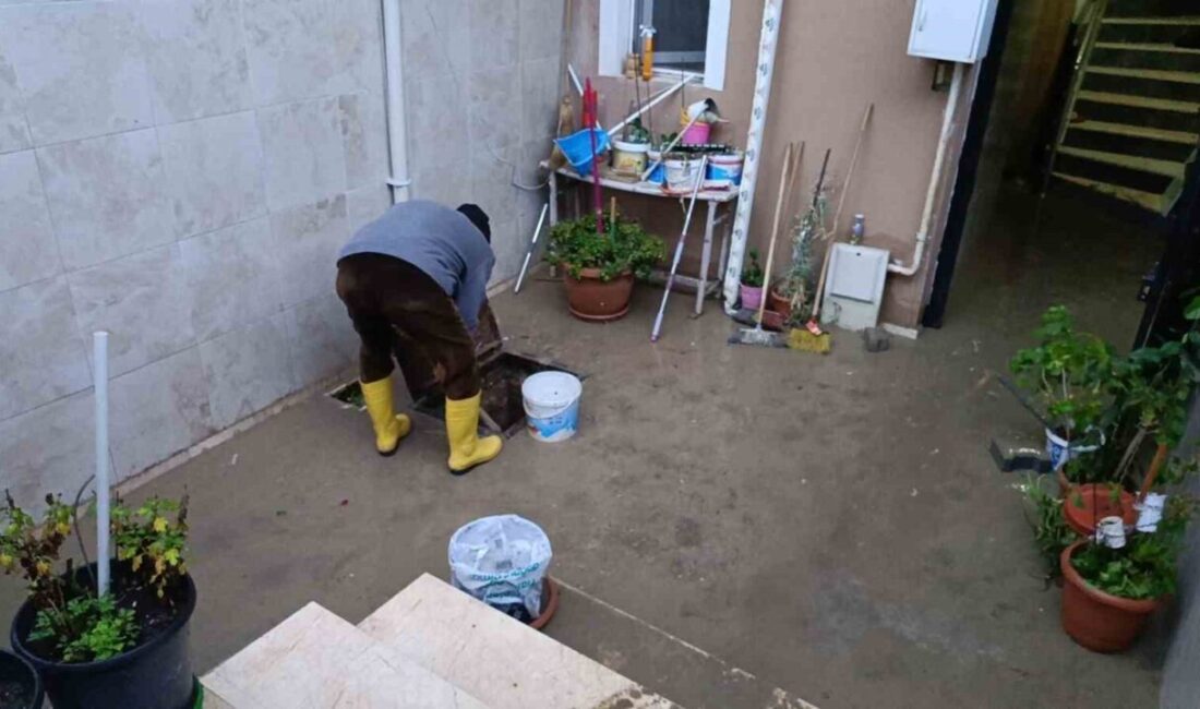 Edirne’de iki gündür aralıklarla etkisini sürdüren sağanak, kent genelinde hayatı