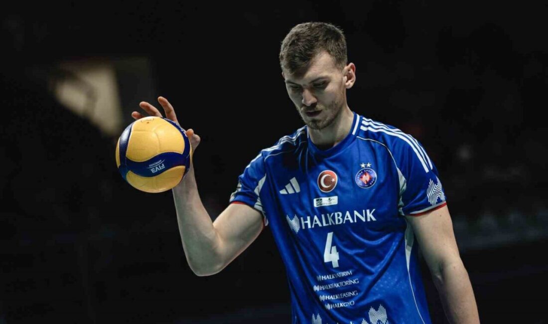 Efeler Ligi’nin 15. haftasında Galatasaray HDI Sigorta sahasında Halkbank’ı 3-0