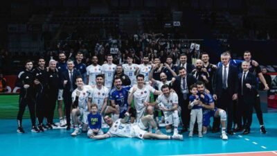 Efeler Ligi’nin 16. haftasında Halkbank, sahasında Altekma’yı 3-0 mağlup etti.