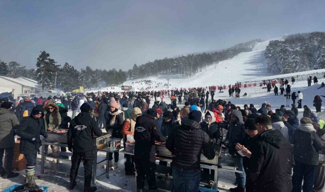 Kütahya’nın Gediz ilçesinde bu yıl ilki düzenlenen “Murat Dağı Kızak