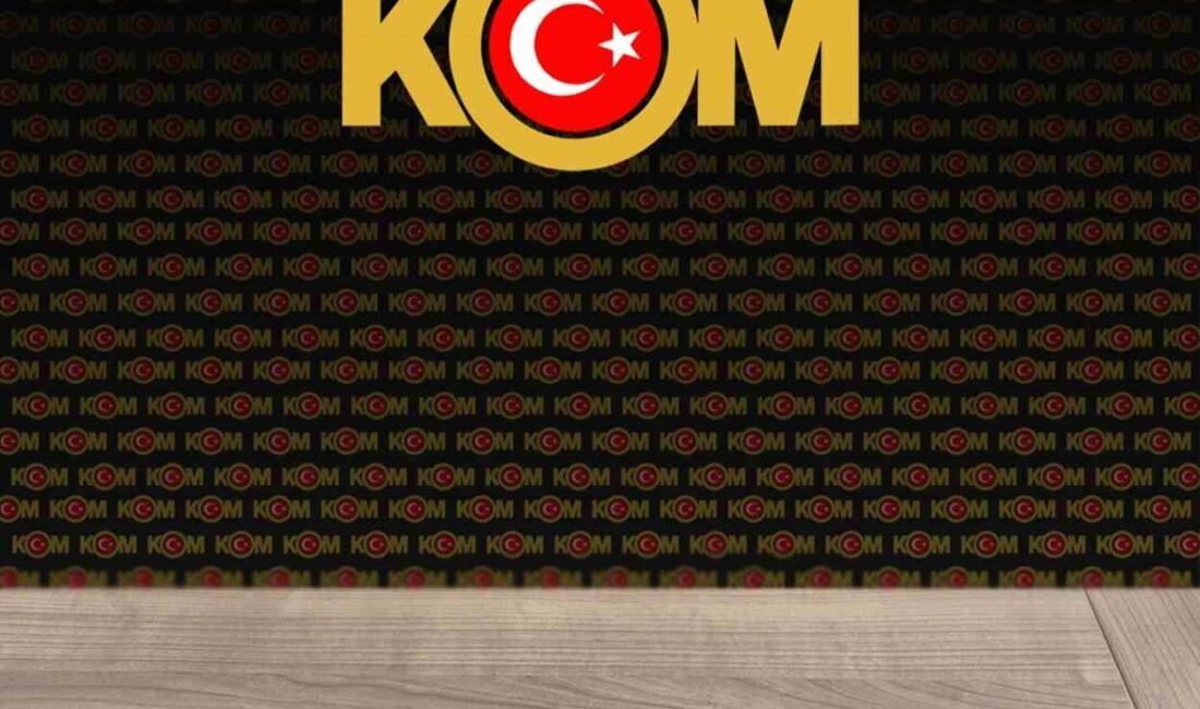 Kırşehir’de ehliyet sınavına giren 2 kişi, kopya düzeneği ile yakalandı.