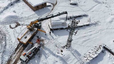 Dicle Elektrik ekipleri, Diyarbakır’da zorlu hava şartlarına rağmen 7/24 çalışarak