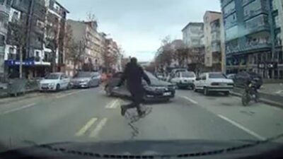 KIRŞEHİR (İHA) – Kırşehir’de el frenini çekmeyi unutan sürücünün park