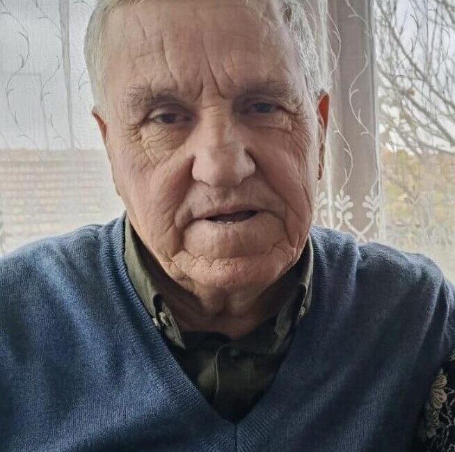 Edirne’nin Keşan ilçesinde evinin önünde el frenini çekmediği traktörünün hareket