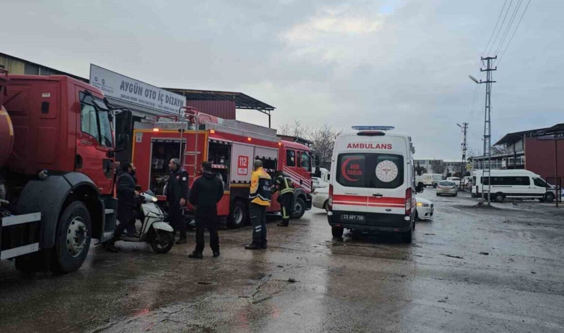 Elazığ Sanayi Sitesi’ndeki bir oto tamircide çıkan yangın ekiplerin müdahalesi