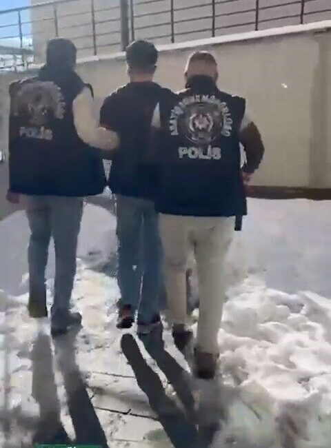 Elazığ’da polis ekipleri tarafından yapılan çalışmada, 23 yıl 5 ay