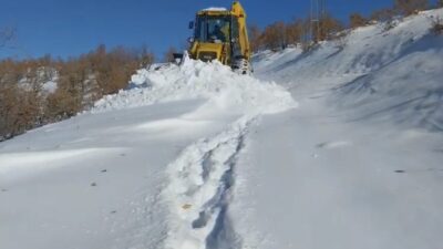 Elazığ’da karla mücadele kapsamında 79 köy yolunda çalışmalar sürüyor. Elazığ