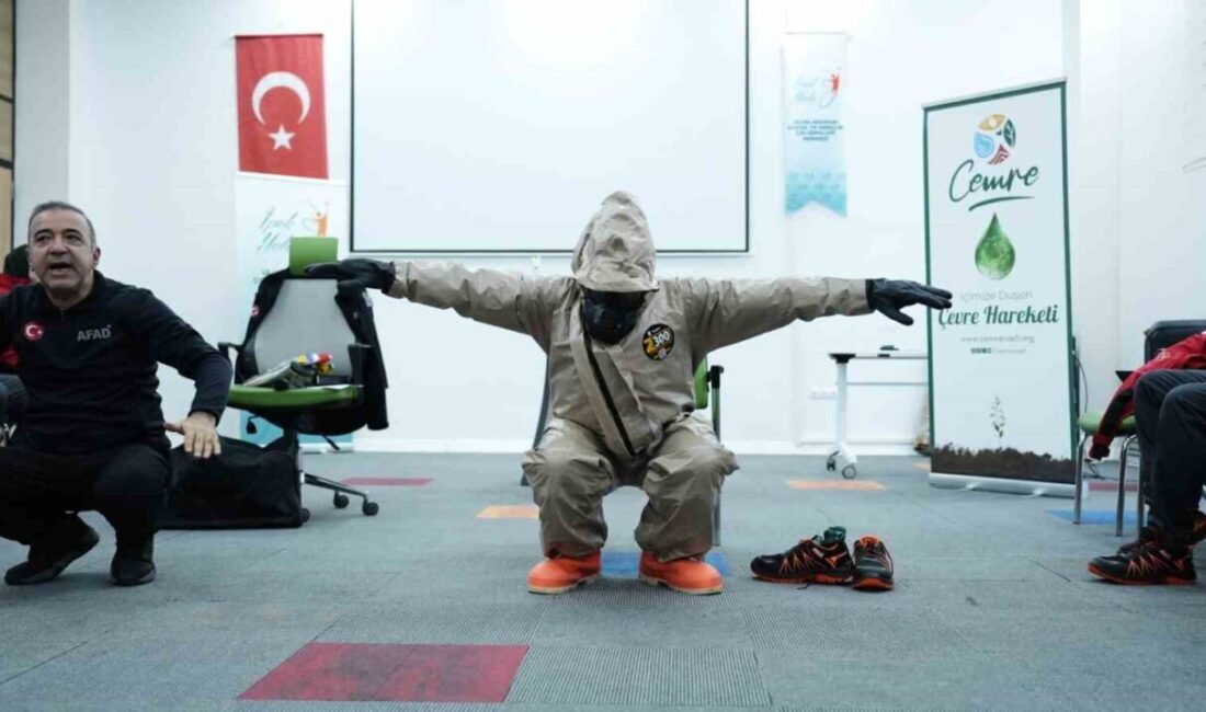 Elazığ’da AFAD 1. Seviye Arama Kurtarma Eğitimleri devam ediyor. İpek