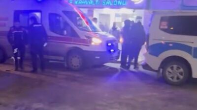 Elazığ’da iki grup arasında çıkan bıçaklı kavgada 1 kişi yaralandı.