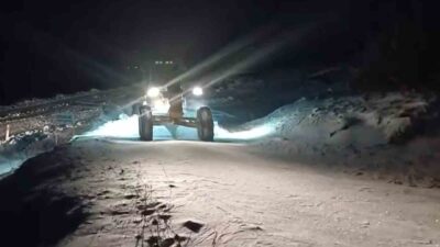 Elazığ’da karla mücadele kapsamında 276 köy yolu ulaşıma açılırken, çalışmalar