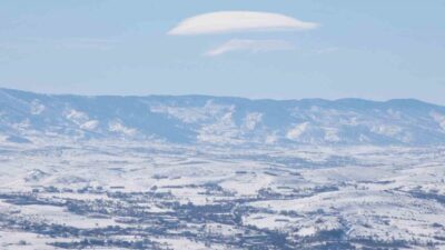 Elazığ’da görülen mercek bulutu görsel şölen sundu. Lenticular (merceksi) bulutlar