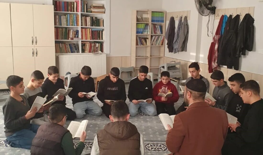 Elazığ’ın Karakoçan ilçesinde Kur’an kursunda kalan öğrencilere yönelik ara dönem