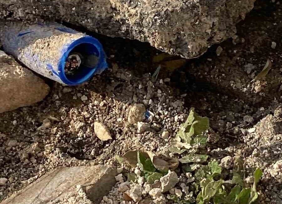 Adıyaman’da bir evin elektrik kabloları kesilerek çalındı. Edinilen bilgilere göre,
