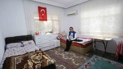 Kepez Belediyesi, Erenköy Mahallesi’nde yaşayan Elif Gündüz’ün evini baştan sona