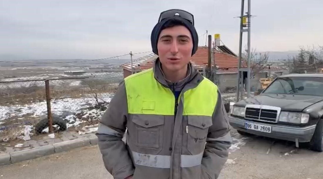 Ankara’nın Elmadağ ilçesinde bakımsız yolların karda tuzlanmaması nedeniyle güvensiz olduğunu