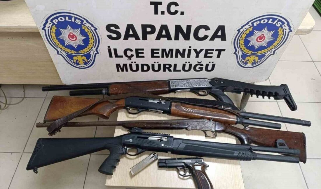 Sakarya’nın Sapanca ilçesinde emniyet ekiplerinin düzenlediği uyuşturucu operasyonunda 2 kişi