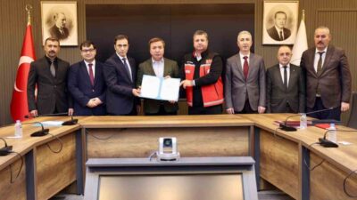 Erzincan’da “Engelsiz Nefes Evi Projesi”nin protokol imza töreni, Vali Hamza