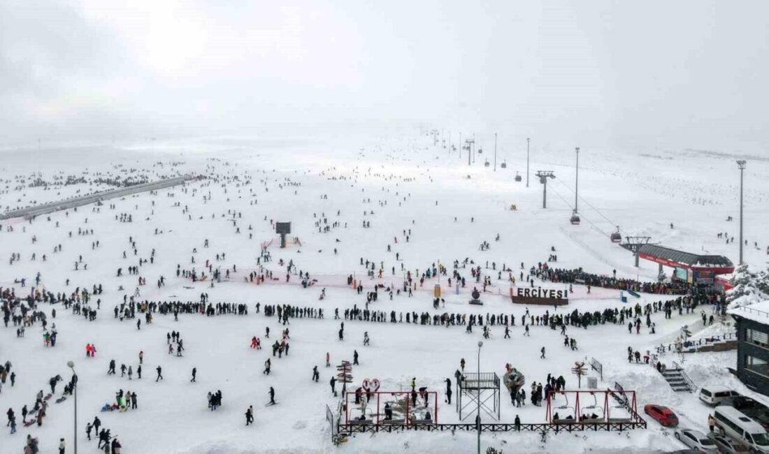 Kayseri’de gözde kayak destinasyonlarından Erciyes Kayak Merkezi, sömestirin ilk hafta