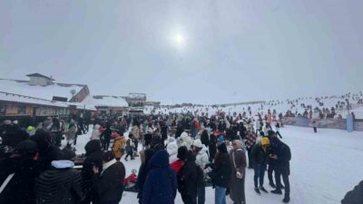 Erciyes Dağı’nda sömestirin ilk gününde yoğunluk oluştu. Türkiye’nin en önemli