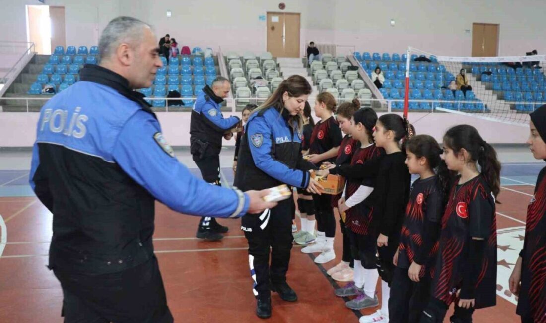Erzurum Emniyet Müdürlüğü’ne bağlı ekipler, çocuklara yönelik aktivitelere sömestri tatilinde