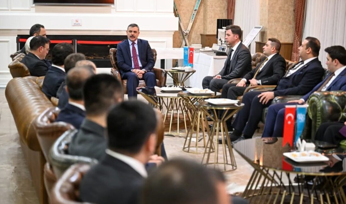 Erzurum Valisi Mustafa Çiftçi, 10 Ocak İdareciler Günü dolayısıyla Erzurum’da