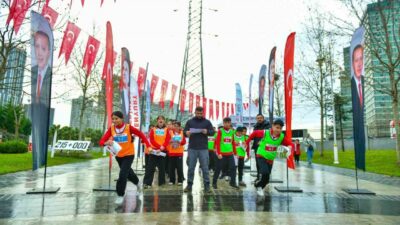 Esenyurt Belediyesi tarafından Vadi Esenyurt Parkı’nda düzenlenen oryantiring turnuvası, çocukların
