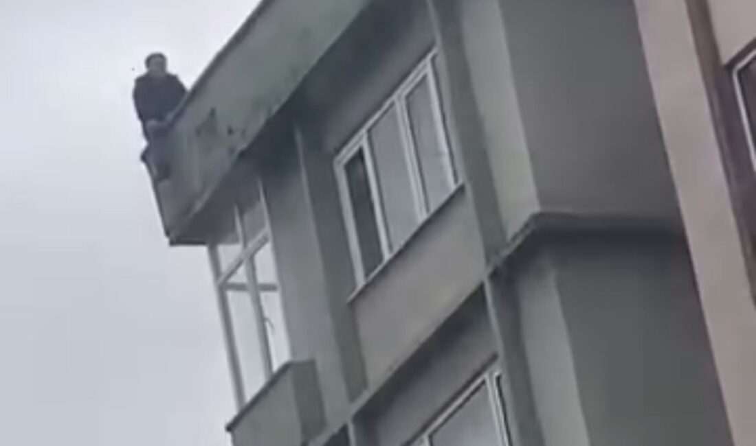 Bursa’nın Yıldırım ilçesinde bir şahıs eşiyle tartışınca çatıya çıkıp intihara