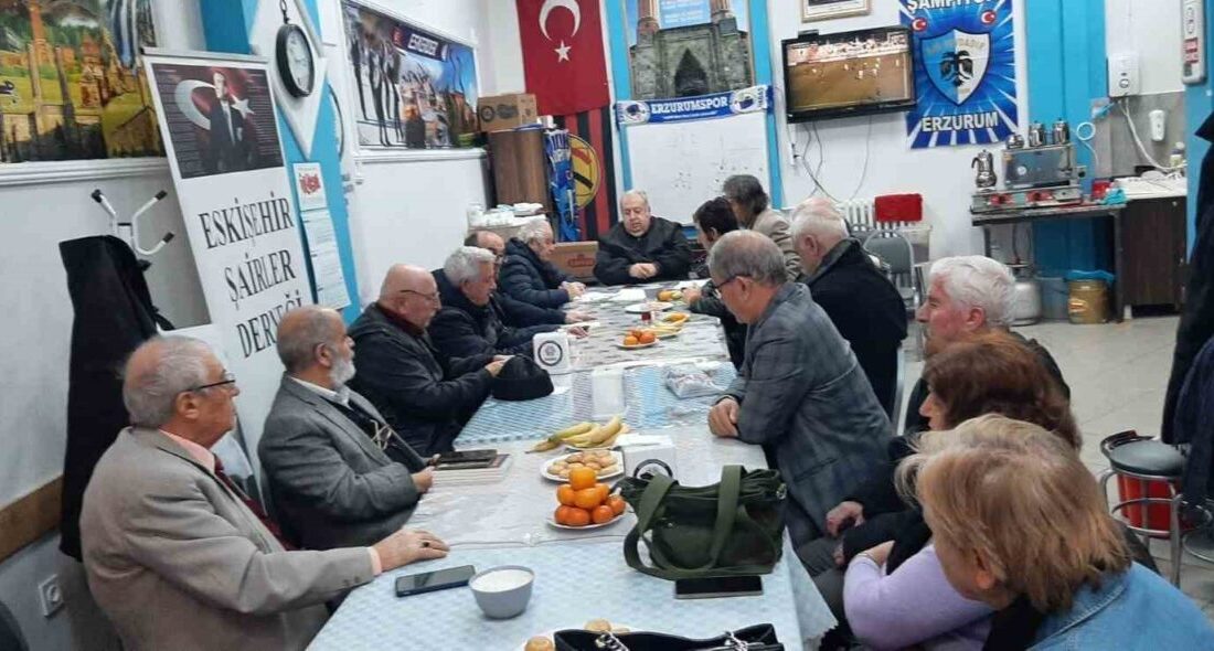 Eskişehir Şairler Derneği Kenan Demirel, derneğin 14. Olağan Genel Kurul