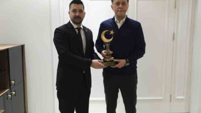 Eskişehir Müteşebbis İş Adamları Derneği (ESMİAD) yöneticileri, Eskişehir Milletvekili Nebi