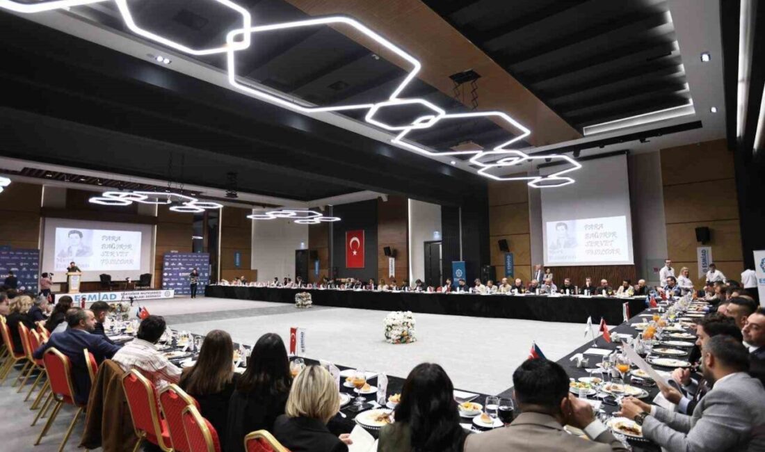 Eskişehir Müteşebbis İş İnsanları Derneği’nin (ESMİAD) düzenlediği aylık buluşma programında