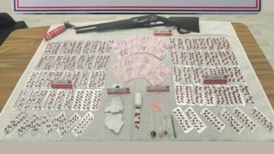 Kırıkkale’de jandarma ekiplerince düzenlenen operasyonda çok sayıda uyuşturucu hapla yakalanan