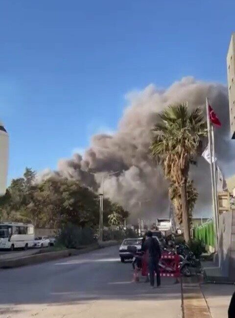 Hatay’da Ekinciler Demir Çelik Fabrikası’nda ocak kısmında yaşanan su sızmasıyla