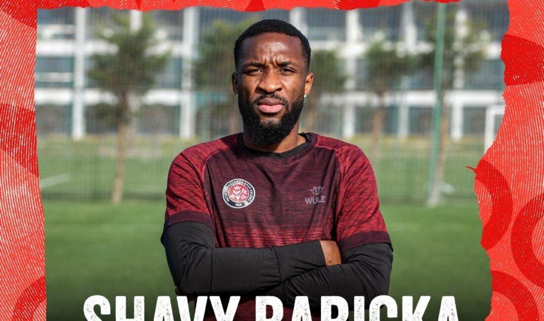 Fatih Karagümrük, Sırp ekibi Kızılyıldız’ın Gabonlu futbolcusu Shavy Babicka’yı sezon