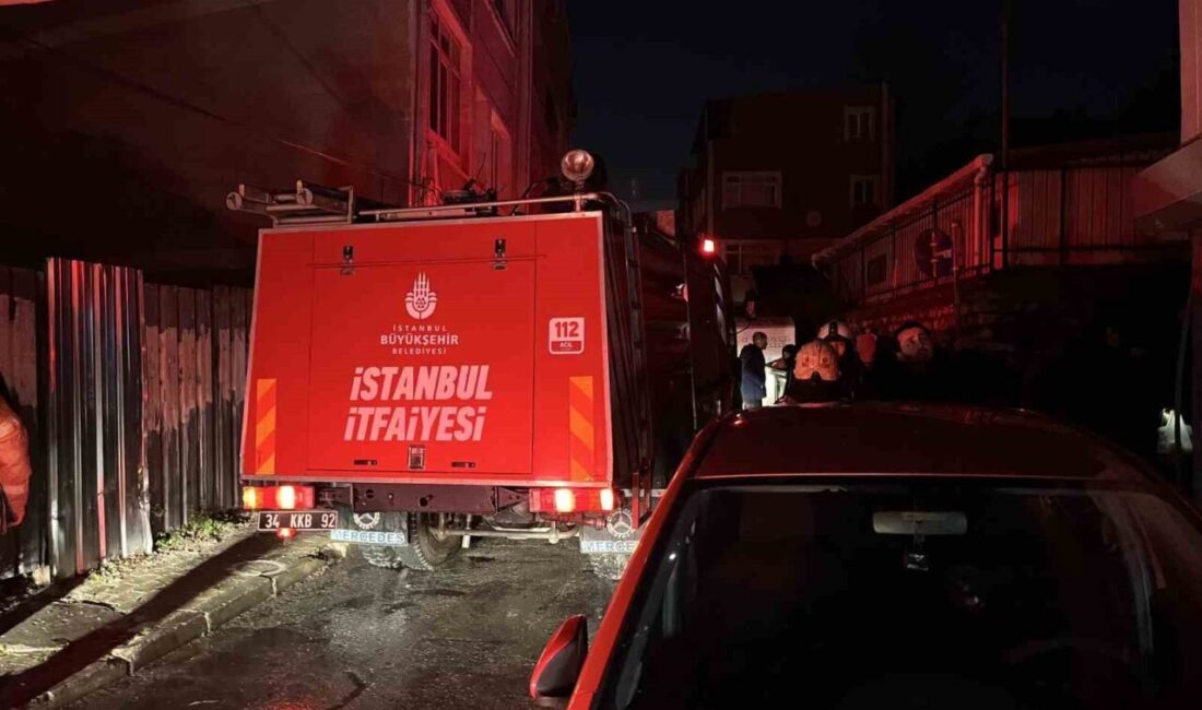 İstanbul Fatih’te 5 katlı binanın giriş katında çıkan yangında 6