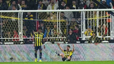 Fenerbahçe, UEFA Avrupa Ligi’nde Aston Villa’ya 1-0 mağlup oldu ve