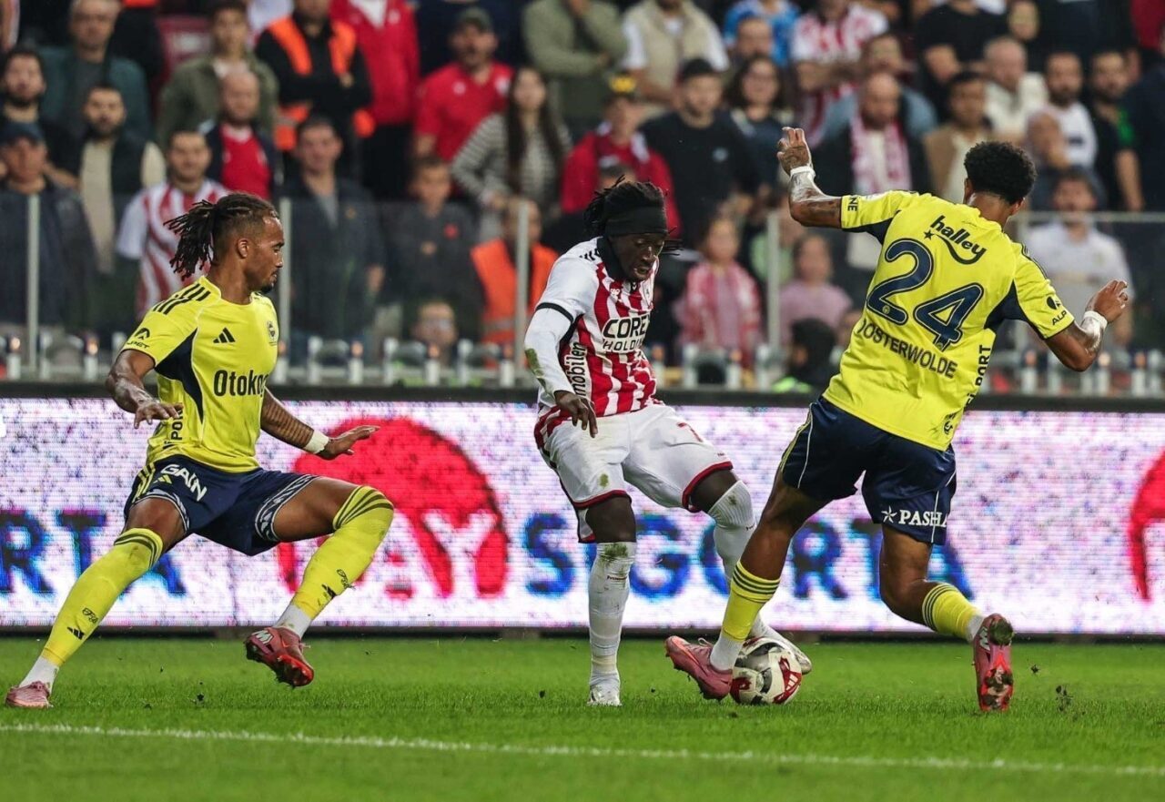 Turkcell Süper Kupa yarı finalinde Fenerbahçe ile Samsunspor, yarın Adana’da