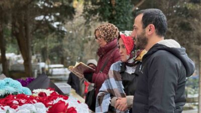 Arabesk müziğinin usta ismi Ferdi Tayfur, vefatının 1. yıl dönümünde