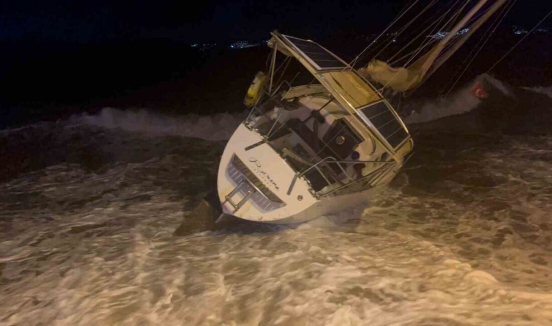 Muğla’nın Milas ilçesinde etkili olan kuvvetli fırtına, kıyıda demirli milyonluk