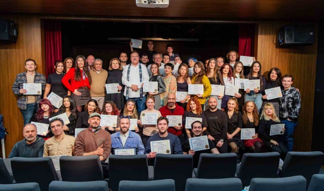 İzmir’de 2017’den bu yana ücretsiz ve profesyonel sanat eğitimi sunan