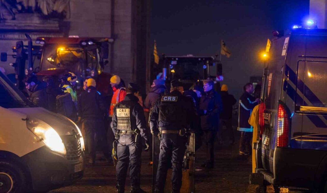 Fransa’da çiftçiler, Avrupa Birliği’nin (AB) Güney Amerika ülkeleriyle yakın zamanda