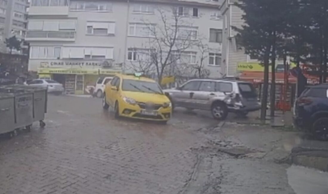 İstanbul’un Beşiktaş ilçesinde, iddiaya göre fren yerine gaza basan sürücü,