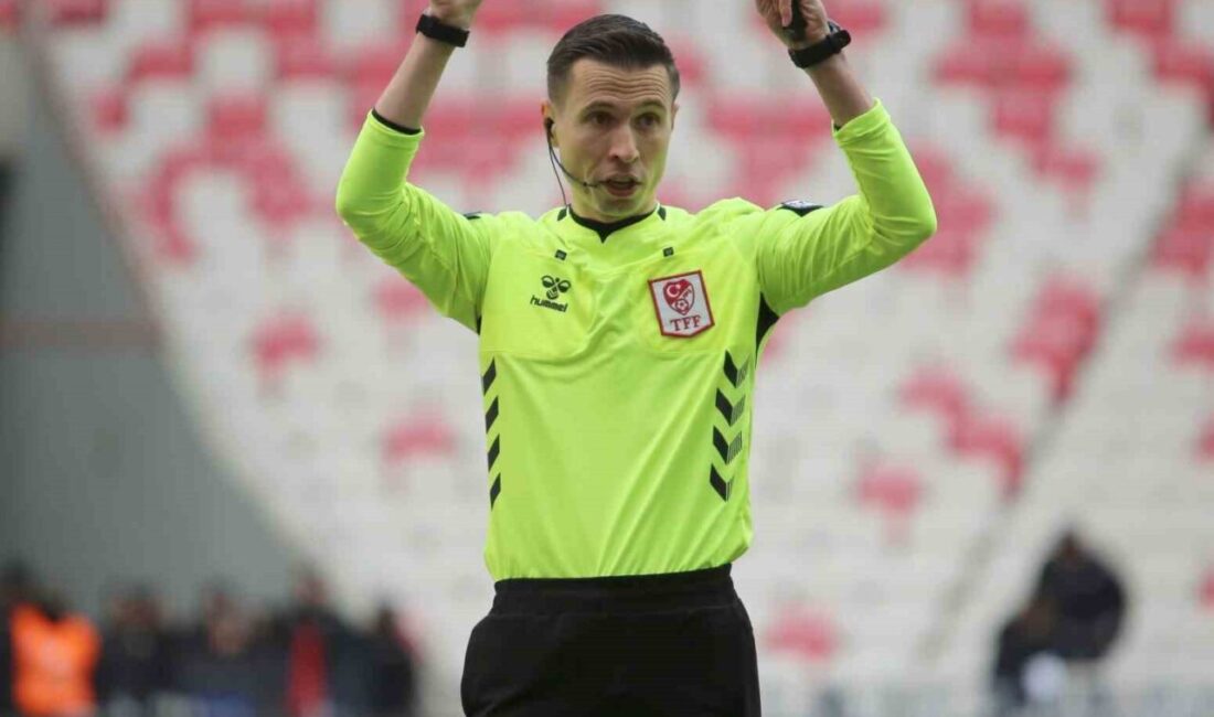 Galatasaray-Kayserispor arasında oynanacak Süper Lig maçını hakem Adnan Deniz Kayatepe