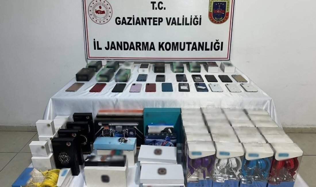 Gaziantep’te 2 şahsa ait iş yerine jandarma ekiplerince yapılan operasyonda