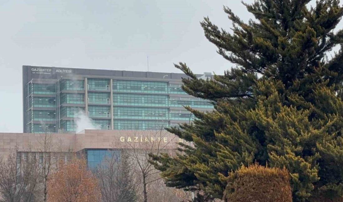 Gaziantep’te eski kız arkadaşının müstehcen fotoğraflarını sosyal medyada yayınladığı iddia