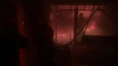 Antalya’nın Gazipaşa ilçesinde mahalle konağında çıkan yangın, itfaiye ekiplerinin müdahalesiyle