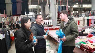 Gebze Belediyesi tarafından pazar yerlerinde ambalaj atıklarının kaynağında ayrıştırılması amacıyla